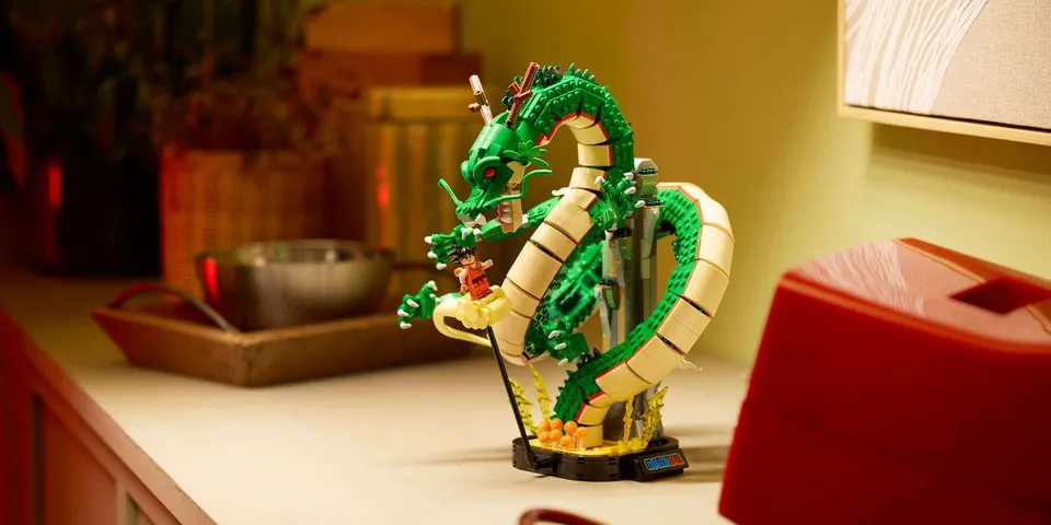 LEGO® Icons Dragon Ball: Shenron & Goku (11390)